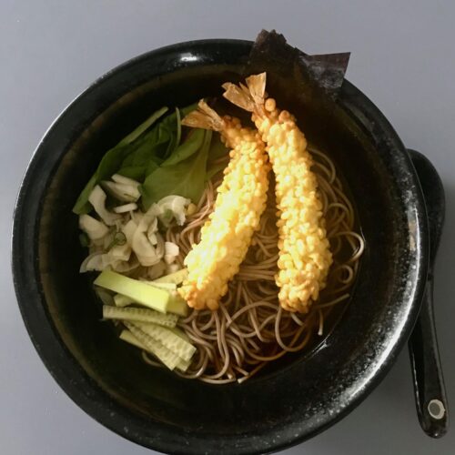 soba varm nudle suppe