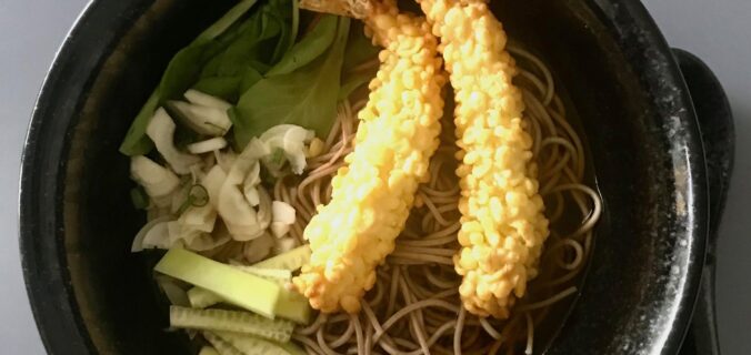 soba varm nudle suppe
