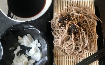 soba kold nudle suppe