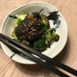 sort sesam dressing