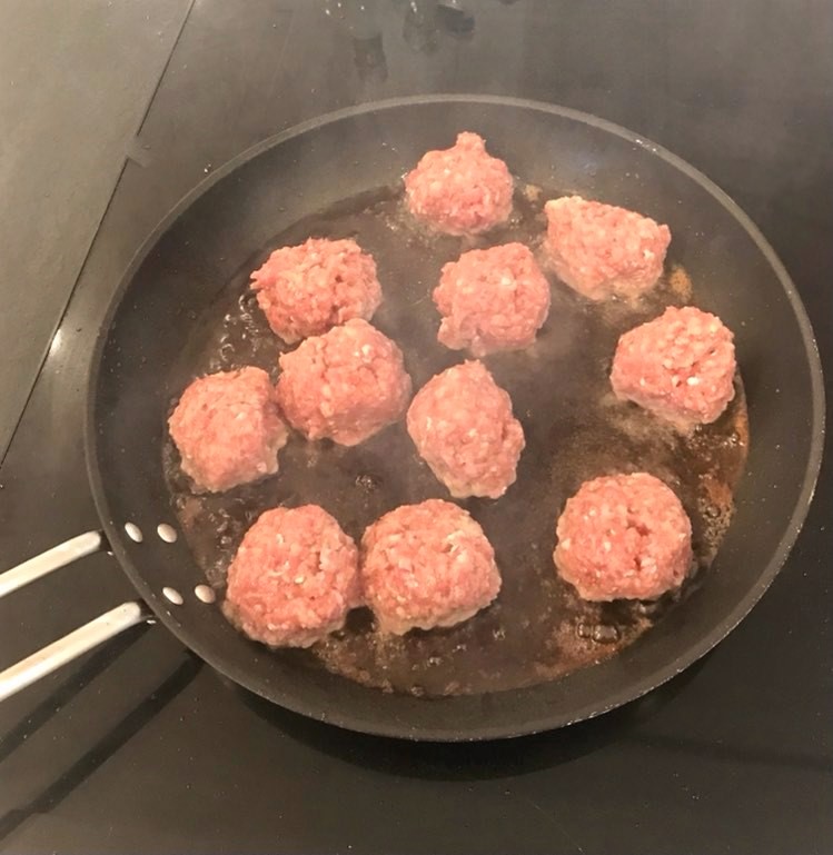 kødboller i teiryaki sauce